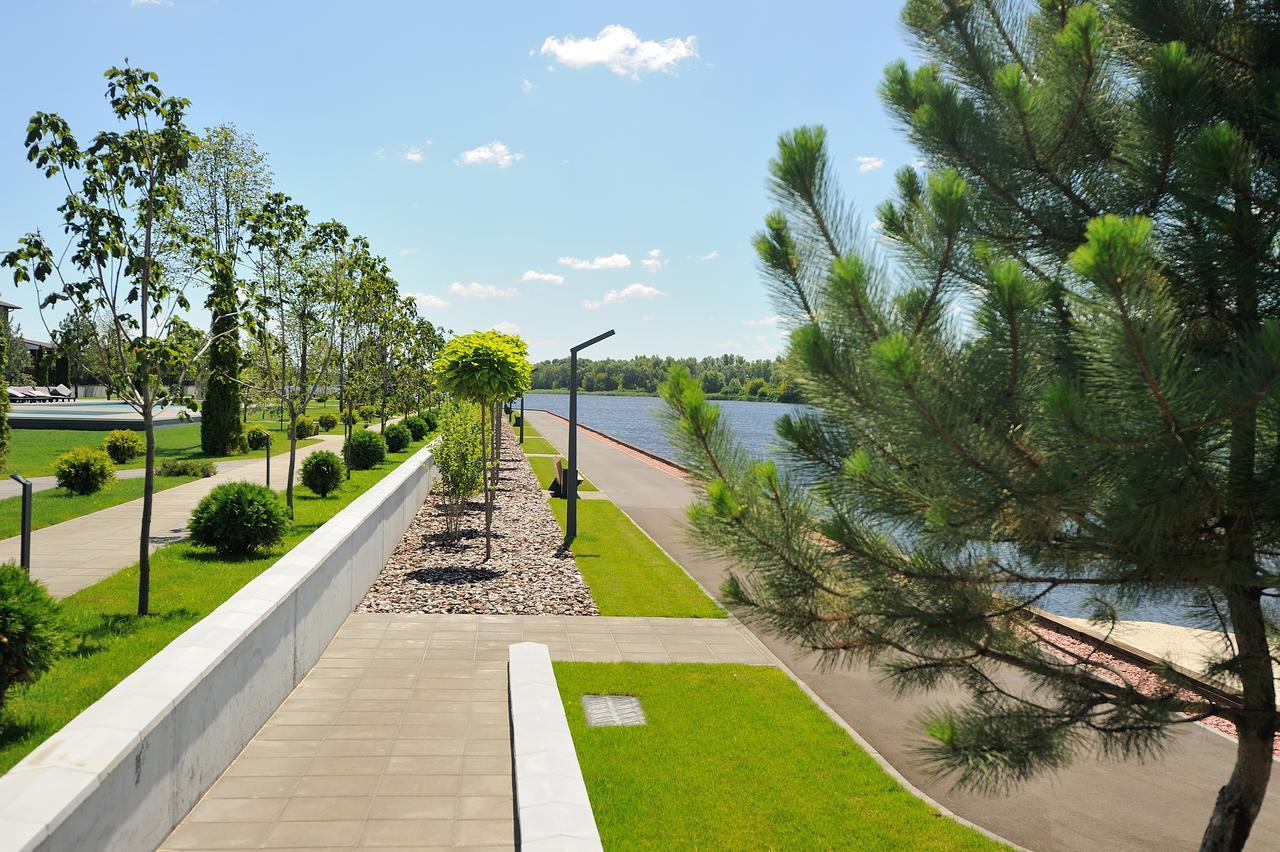 Riviera Zoloche Resort & Spa Vishenki  Exterior photo