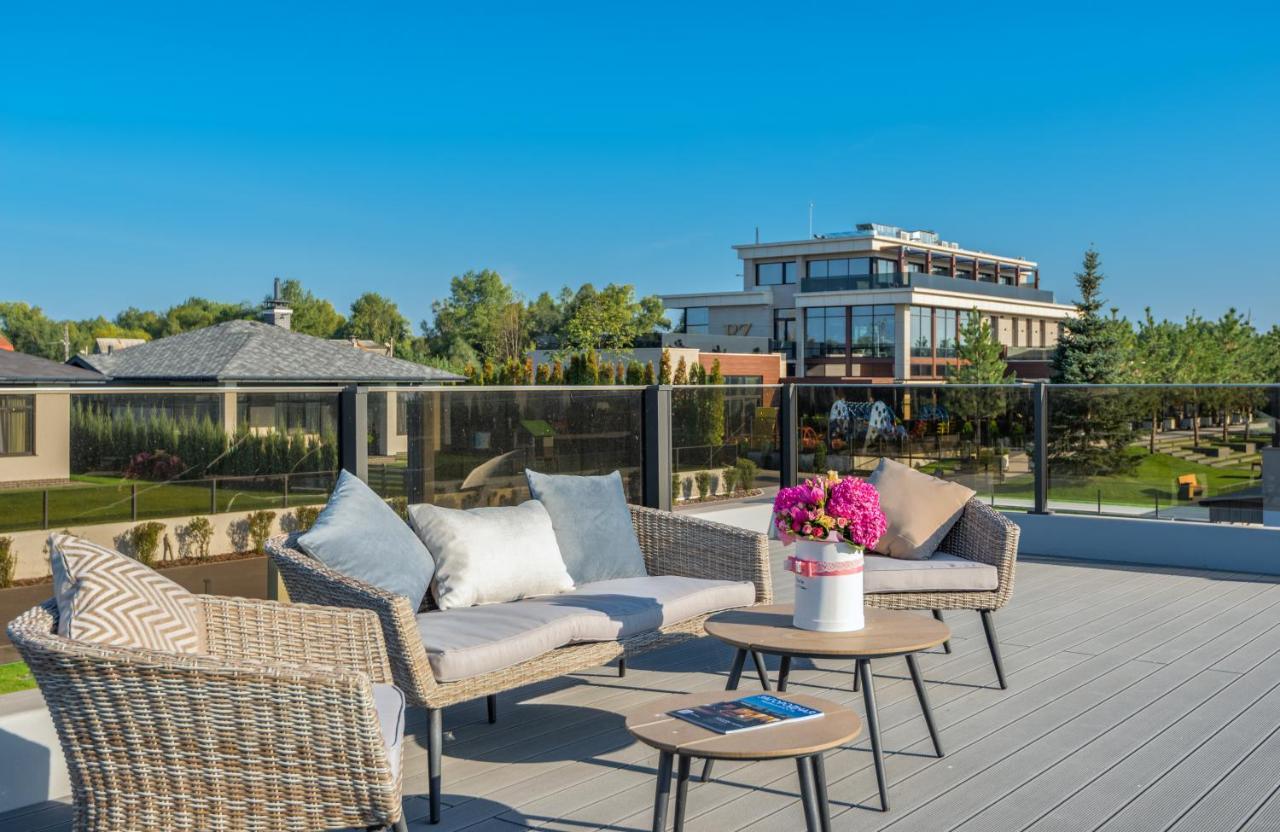 Riviera Zoloche Resort & Spa Vishenki  Exterior photo